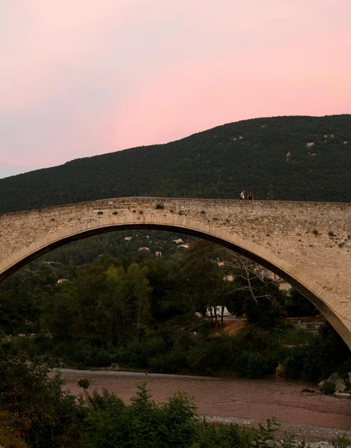 Le pont roman de Nyons, une oeuvre d&rsquo;art